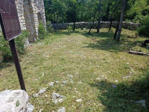 Uredenje-planinarskih-staza-u-Crikvenici-23